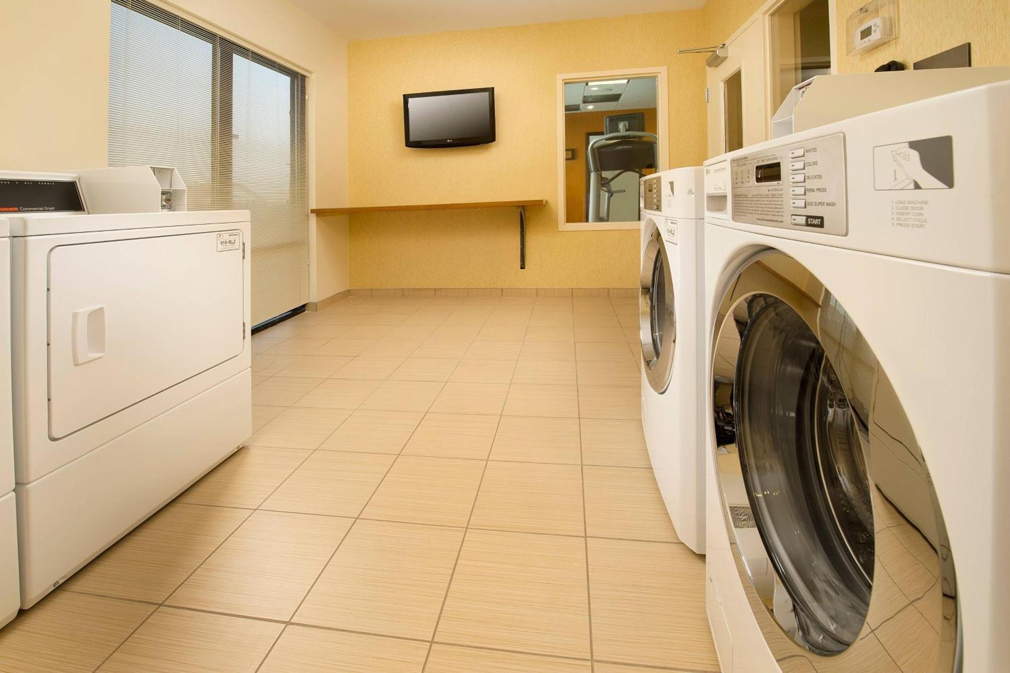 Towneplace Suites By Marriott איגל פאס מראה חיצוני תמונה
